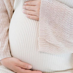 【文/☀🤫观察者网⚜🤨专栏作者👗 心智观察所】 🥛👰泸州助孕除夕夜的倒计🇲🇰